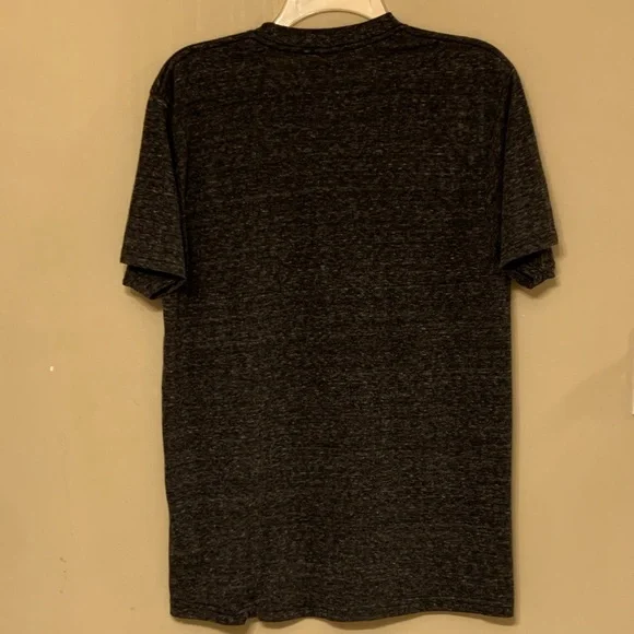 Levi's Men's charcoal Heather gray Med. Graphic Tee - Picture 2 of 3